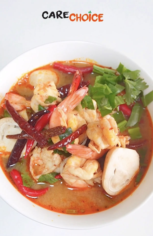 Prawn Tom Yum. Hot and sour soup seasoning CareChoice Thailand ผงปรุง