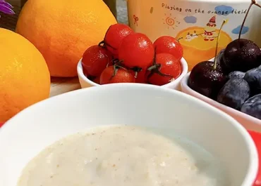 โจ๊กข้าวหอมมะลิผสมผักรวมตับไก่และไก่